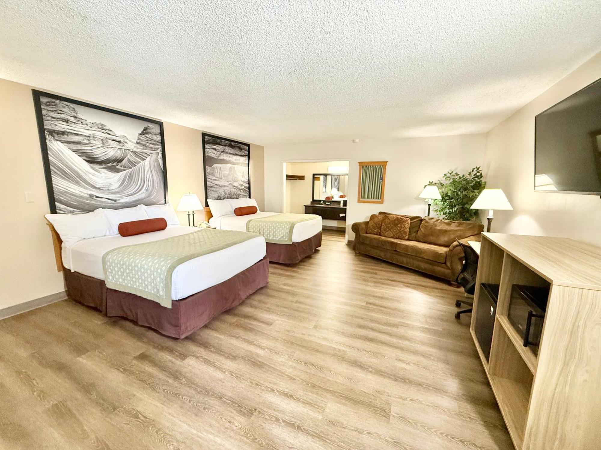 Hotel Super 8 By Wyndham Salina/Scenic Hills Area Extérieur photo