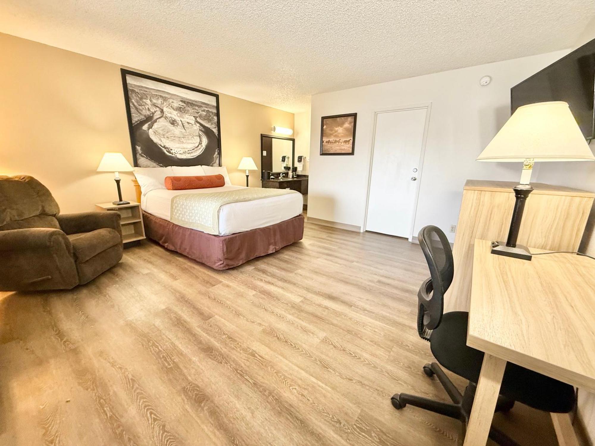 Hotel Super 8 By Wyndham Salina/Scenic Hills Area Extérieur photo
