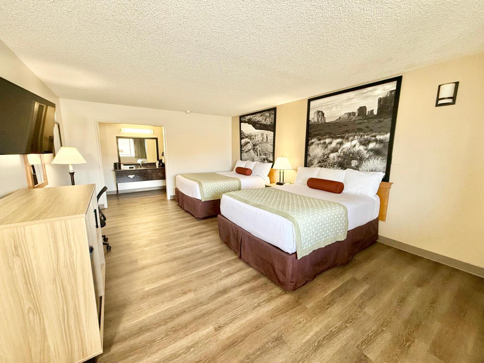 Hotel Super 8 By Wyndham Salina/Scenic Hills Area Extérieur photo