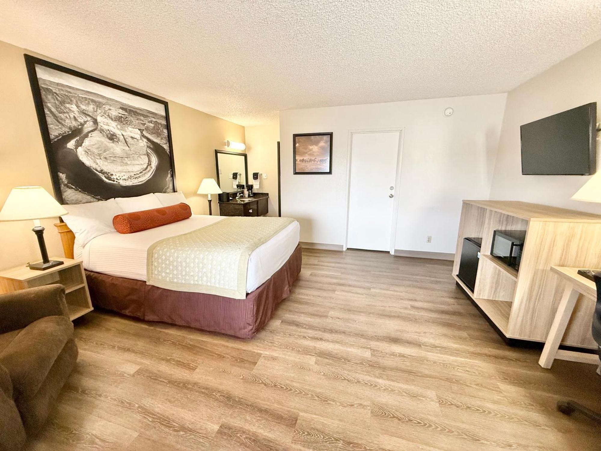 Hotel Super 8 By Wyndham Salina/Scenic Hills Area Extérieur photo
