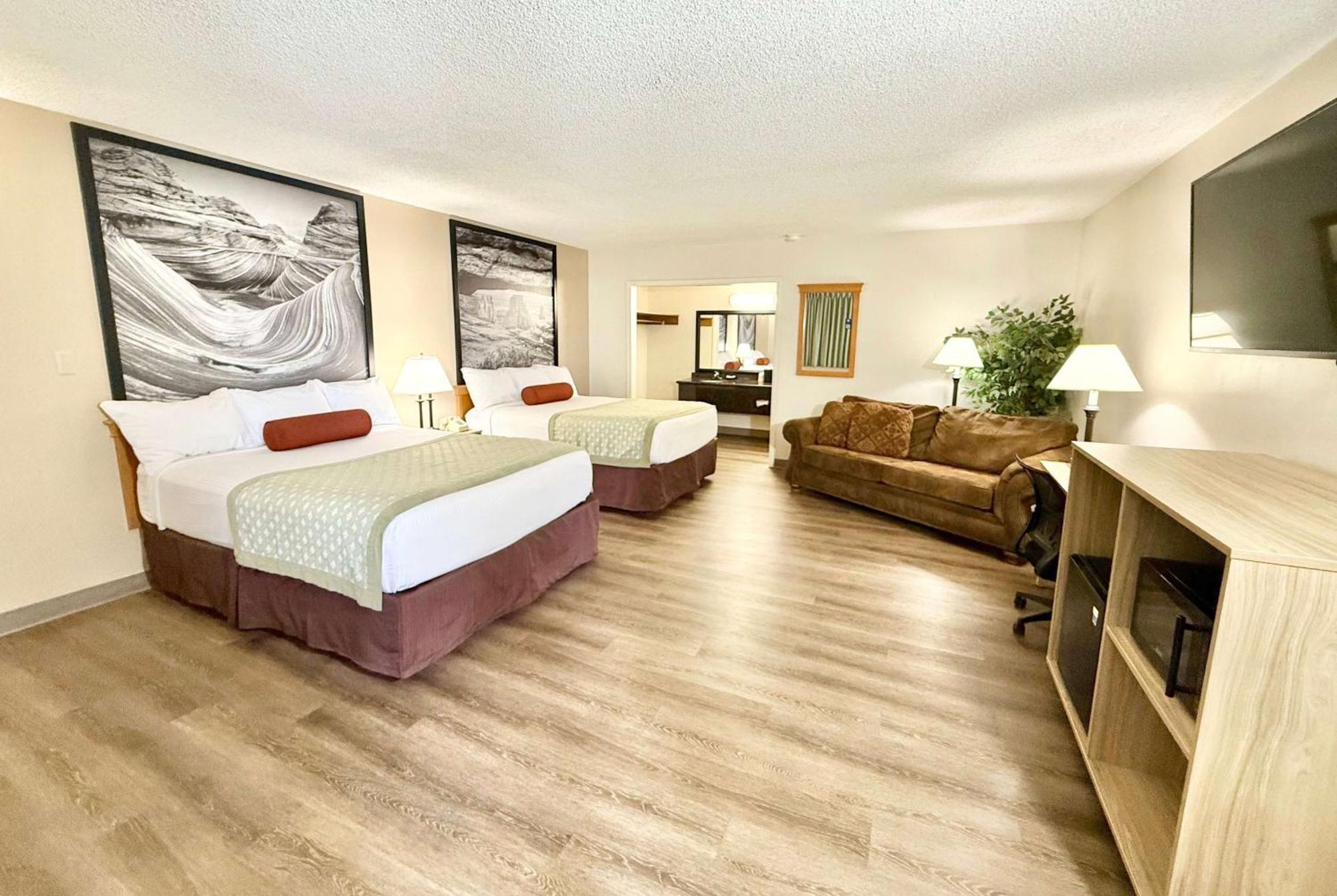 Hotel Super 8 By Wyndham Salina/Scenic Hills Area Extérieur photo